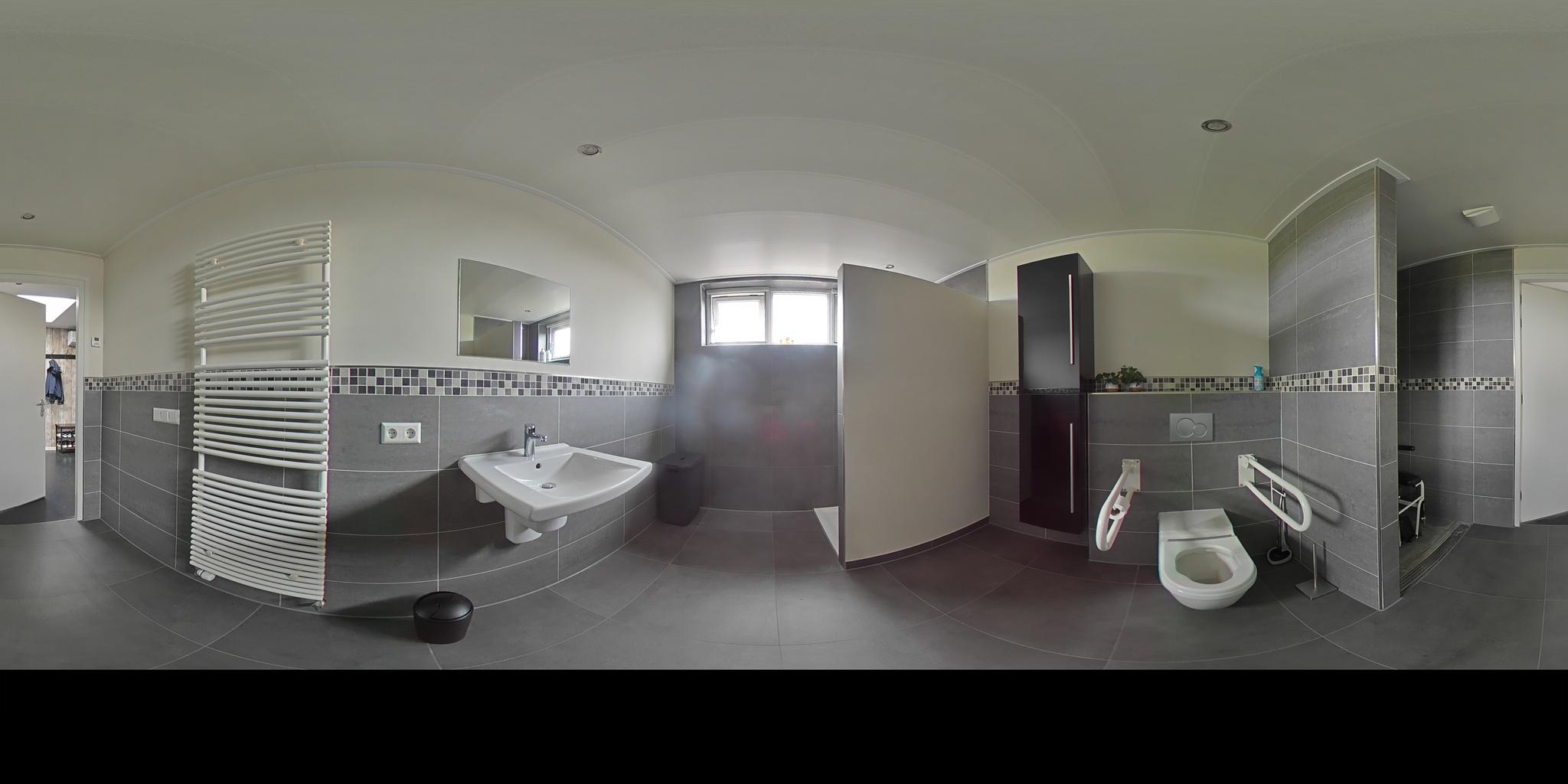 Badkamer begane grond