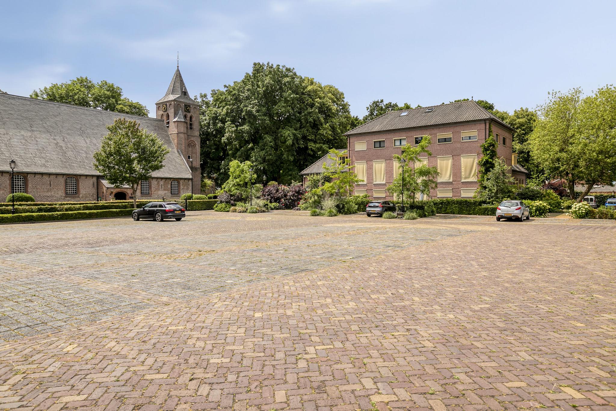 BL100465-12917-Marktplein-2a-8,-Brakel-234940648