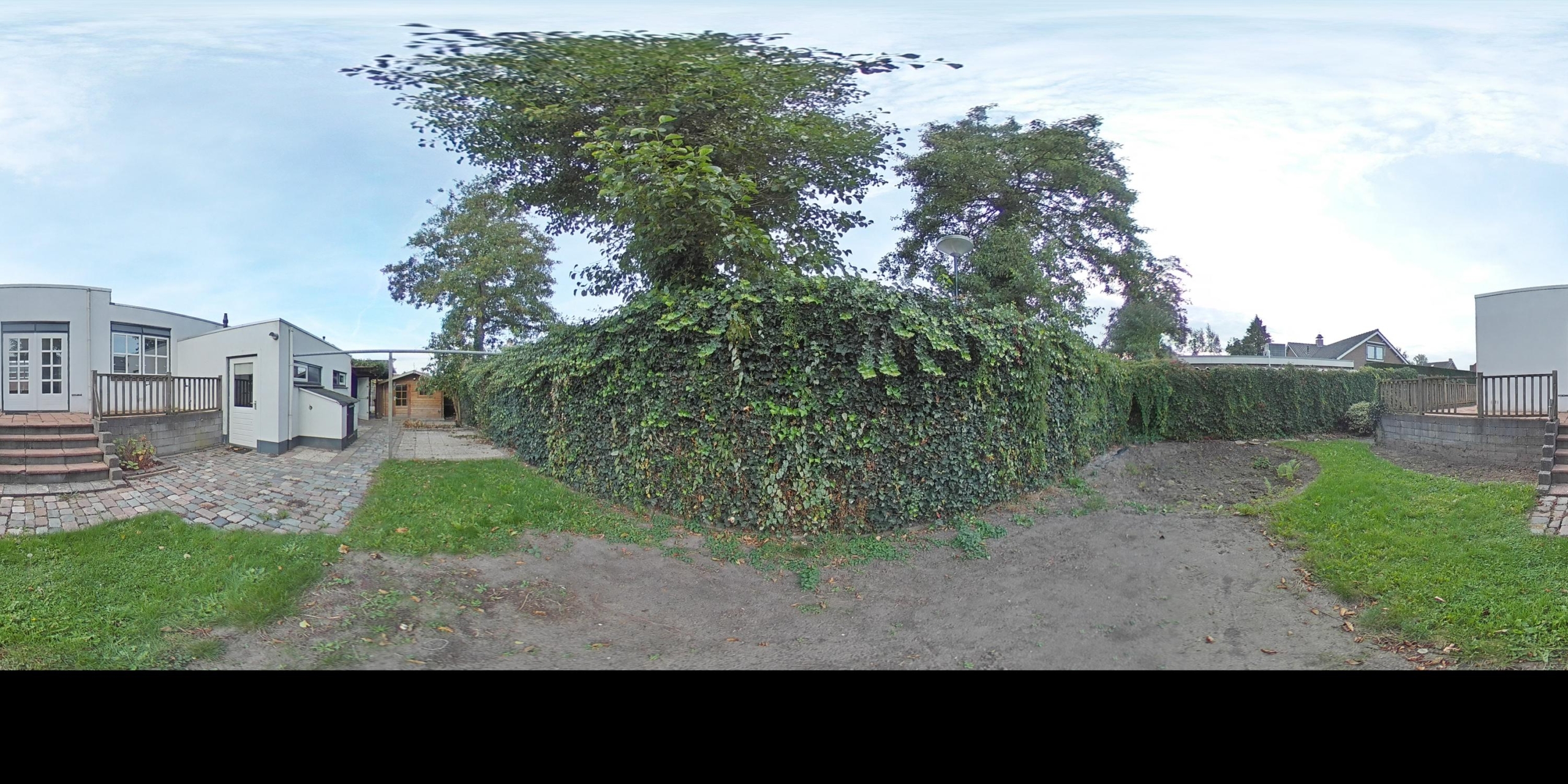 Achtertuin
