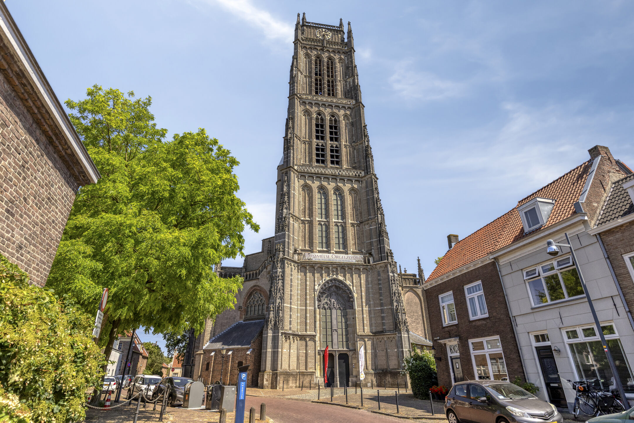 ZL100405-18297-Kerkplein-9,-Zaltbommel-288048731