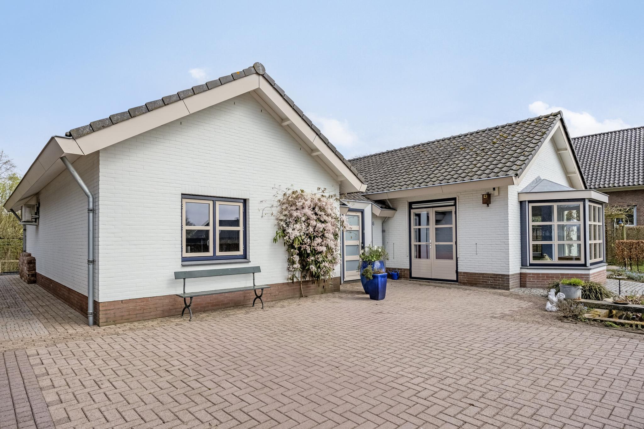 ZL100601-11907-Dorpsstraat-4,-Bruchem-223765995