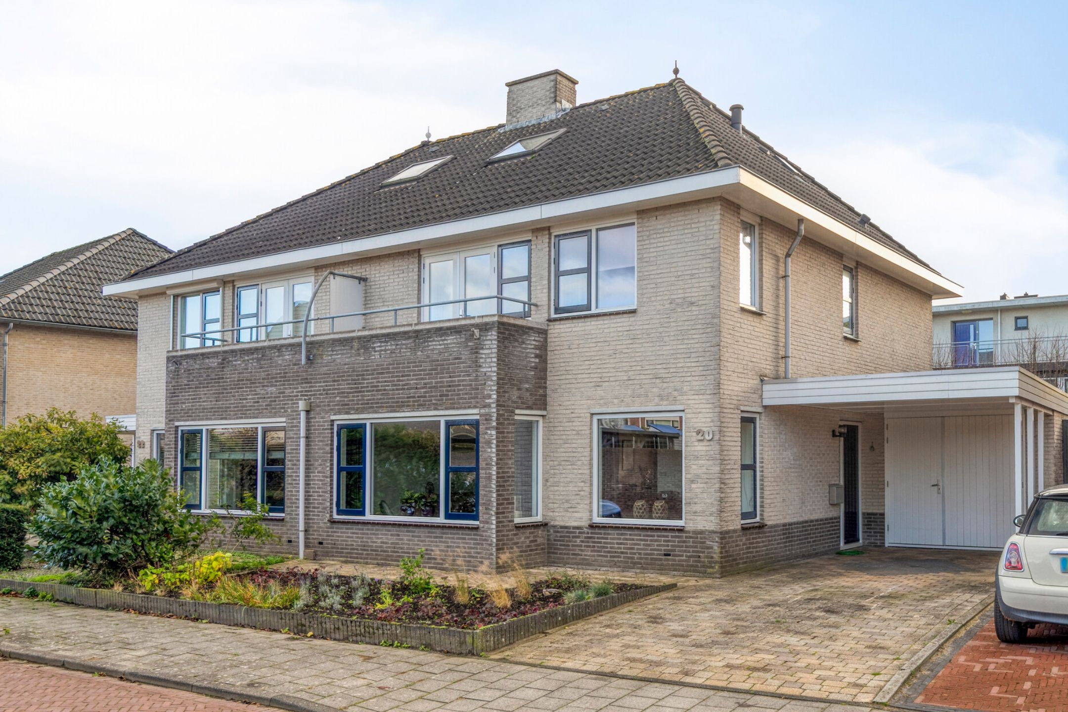 ZL100710-14865-Graaf-Reinaldstraat-20,-Zaltbommel-254803542