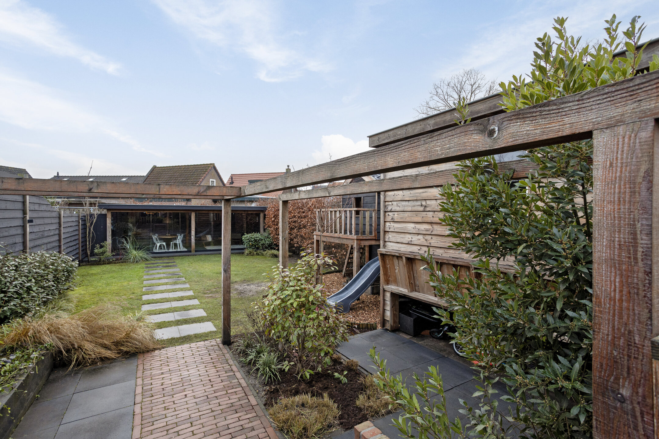 ZL100726-15195-Kruispad-25,-Brakel-260077616