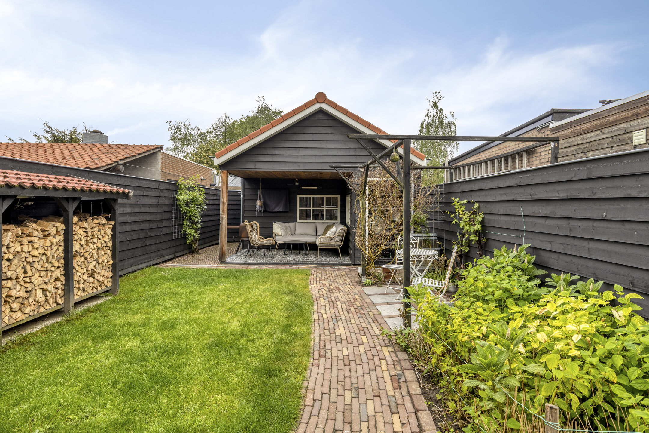 ZL100767-16735-Pr-Julianastraat-58,-Zaltbommel-274692676