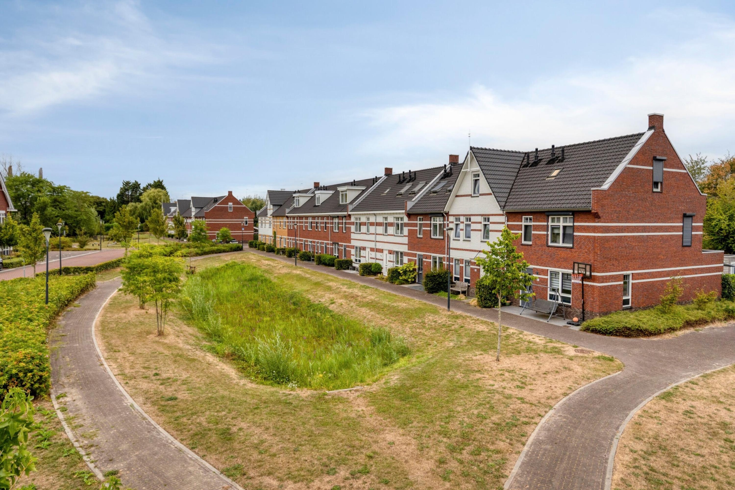 ZL100798-18101-Tinbergenplantsoen-37,-Zaltbommel-289227869