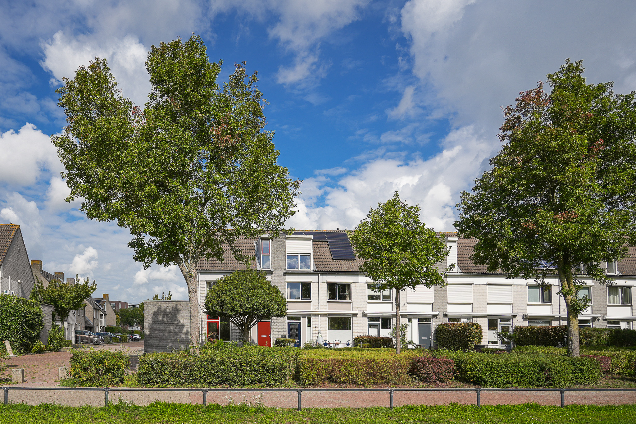 ZL100809-18728-Oeverwal-16,-Zaltbommel-293056189